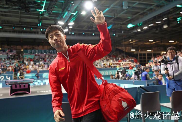 马龙实现乒乓男团金牌梦想，苏炳添“百米飞人”赛场告别